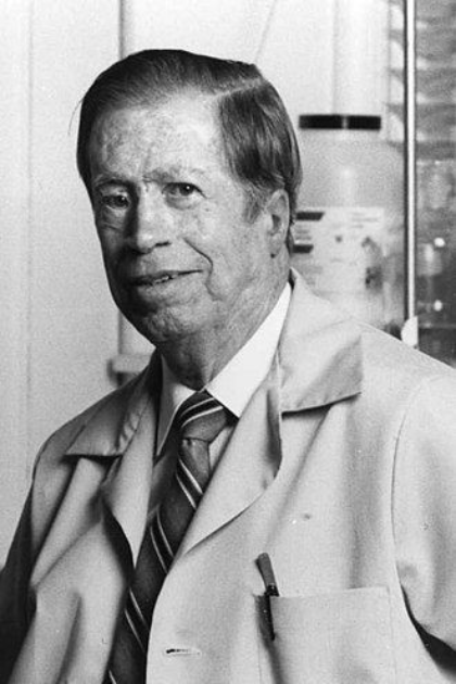 image R.B. Merrifield. American biochemist at Rockefeller University who invented solid-phase peptide synthesis in 1963.